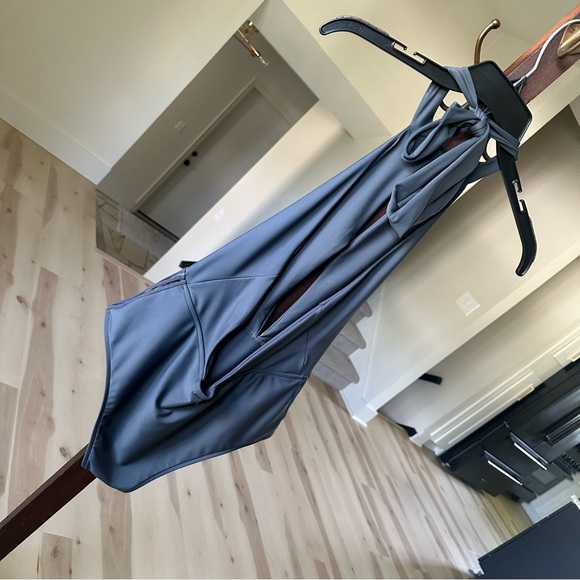 RIP CURL | Illusion One Piece Swimsuit - Halter Large Gray - Picture 7 of 8